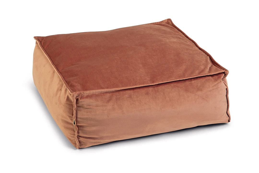 Designed By Lotte Ligkussen Velveti Roze 1 Designed By Lotte Ligkussen Velveti Roze