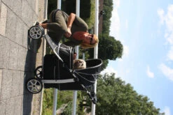 Innopet Hondenbuggy Monaco Black 7 Innopet Hondenbuggy Monaco Black -Beeztees Winkel IPS 035 B